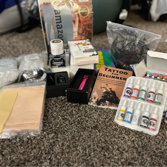 Tattoo Kit with Ink Set and Guide - Picture 2 of 10
